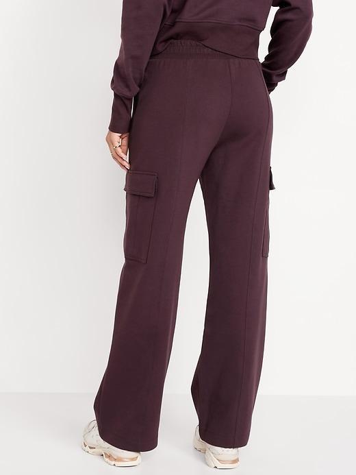 High-Waisted Dynamic Fleece Cargo Pants Product Image