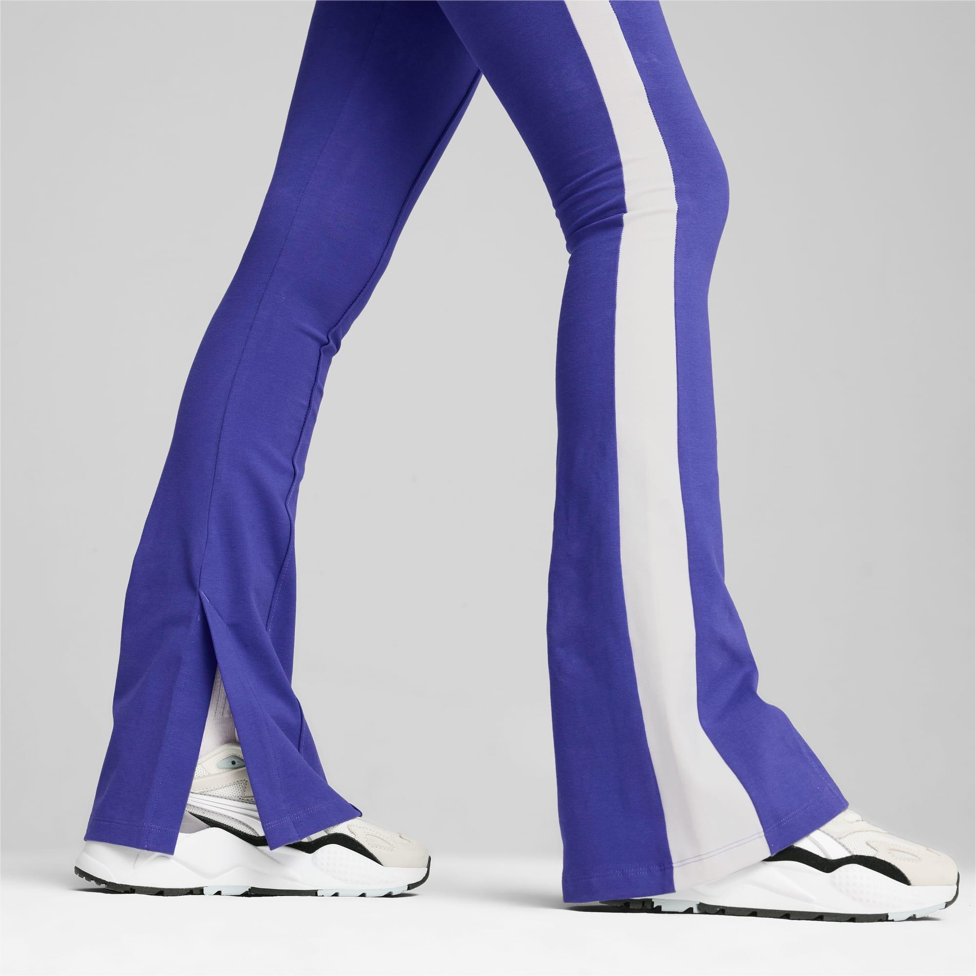 PLAY LOUD T7 Women's Flared Leggings Product Image