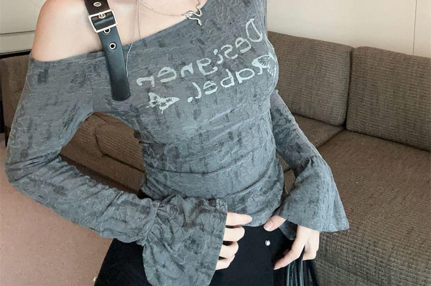 Long-Sleeve Cold-Shoulder Lettering Asymmetrical Ruched Buckled Slim Fit T-Shirt Product Image