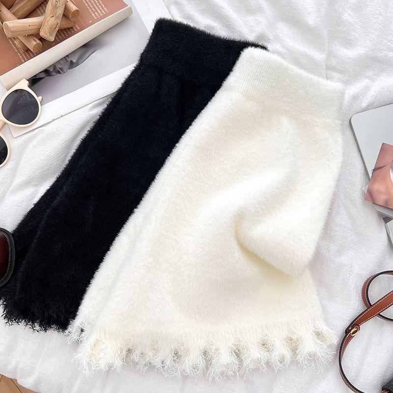 High Waist Plain Fleece Distressed Trim Shorts Product Image