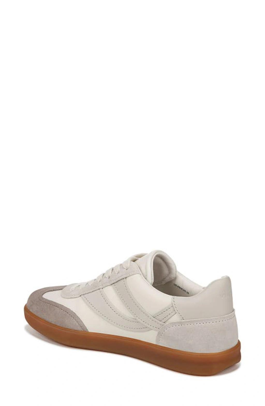 Women's Oasis Low Top Lace Up Sneakers In Horchata Product Image