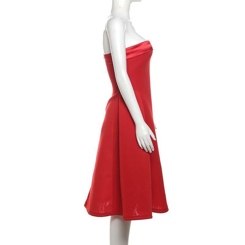 Strapless Plain Midi A-Line Dress Product Image