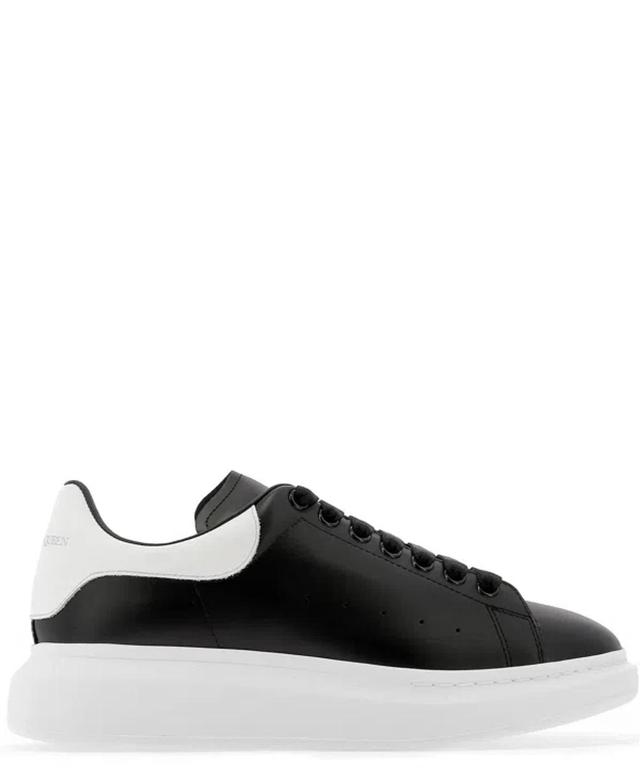 Men's "larry Oversize" Sneakers In Black Product Image