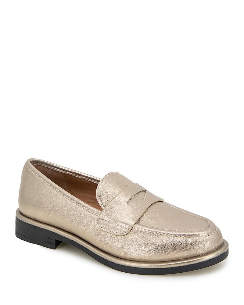 Gentle Souls by Kenneth Cole Womens Cybil Loafer Flats Product Image