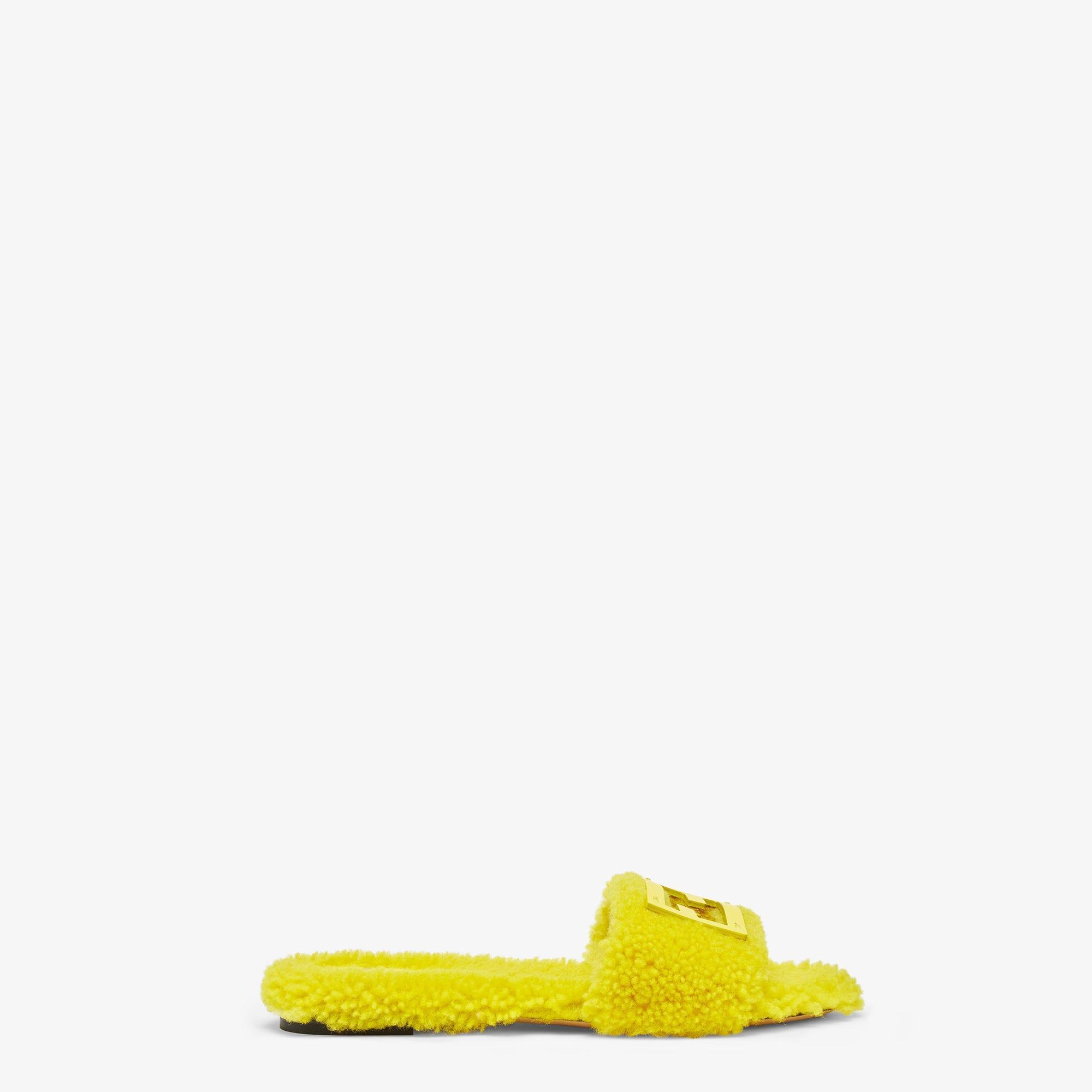 BaguetteYellow shearling slides Product Image