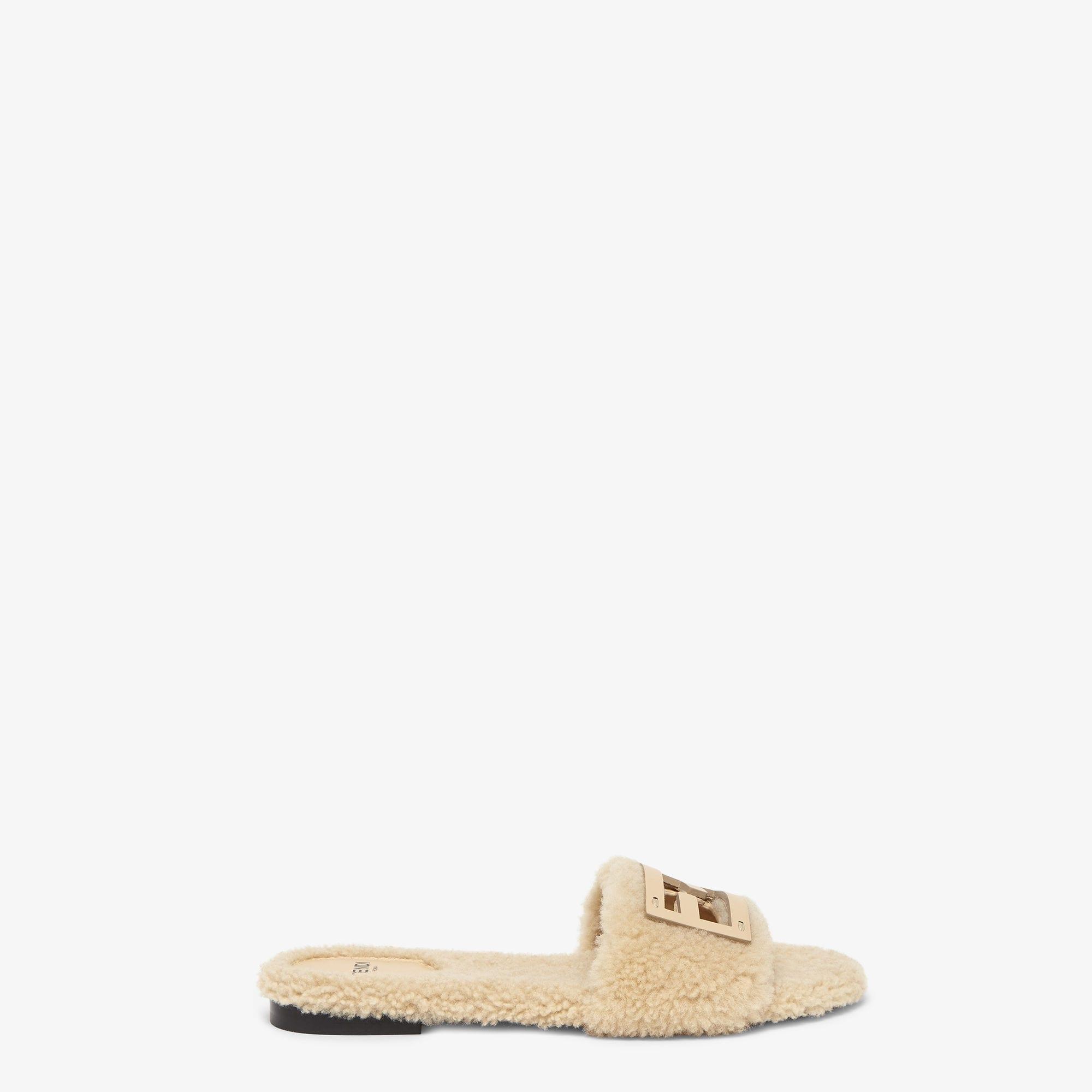 BaguetteBeige sheepskin slides Product Image