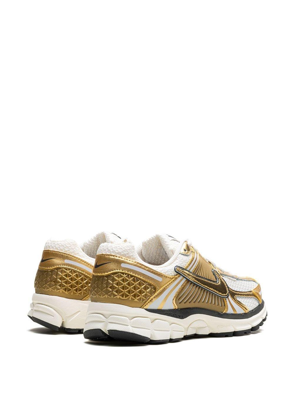 NIKE Wmns Zoom Vomero 5 Gold Sneakers Photon Dust / Metallic Gold In Multicolor Product Image