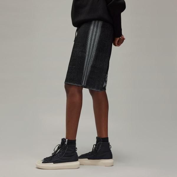 Y-3 Graphic Knit Shorts Product Image