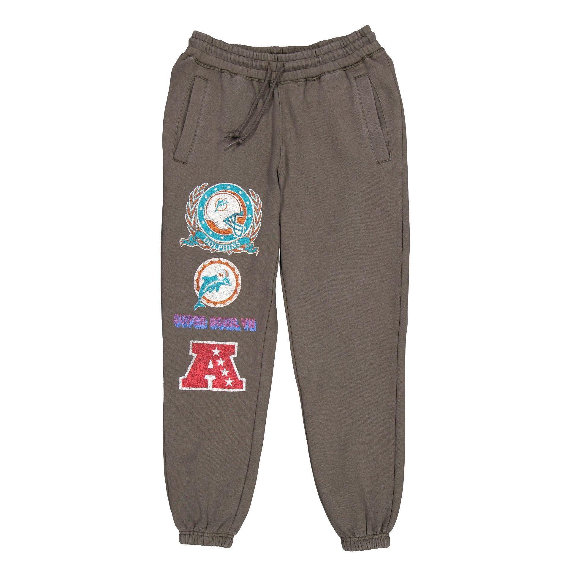 Tampa Bay Buccaneers Oversized Essentials Sweatpants Male Product Image