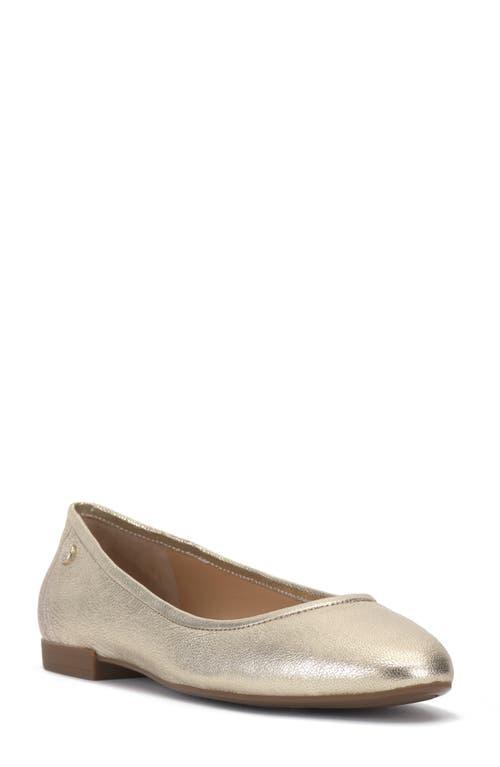 Vince Camuto Minndy Flat Product Image