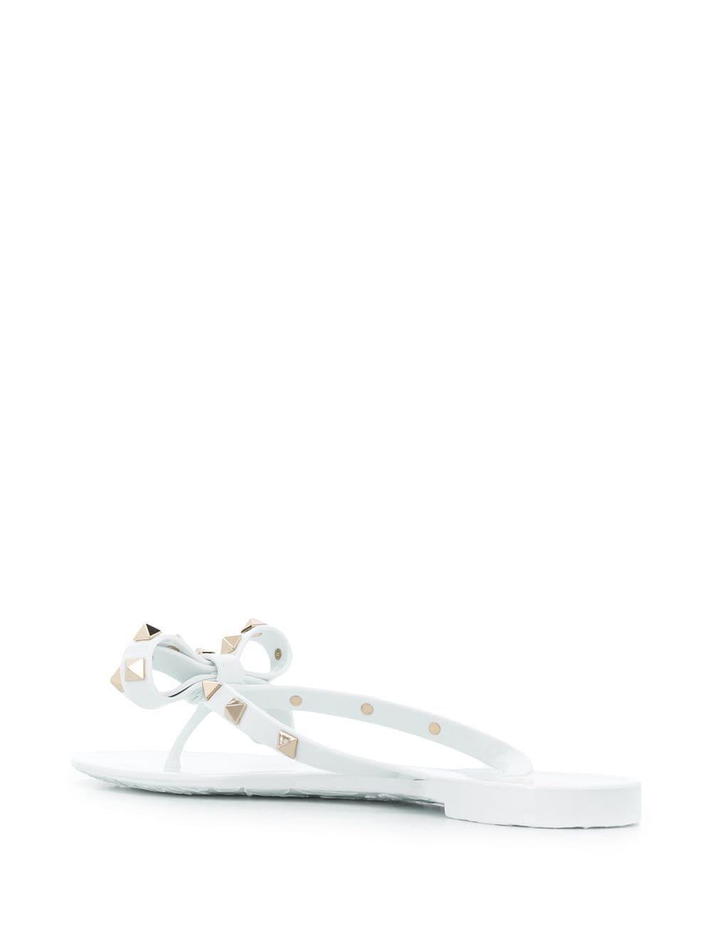 Rockstud Rubber Thong Sandals In White Product Image