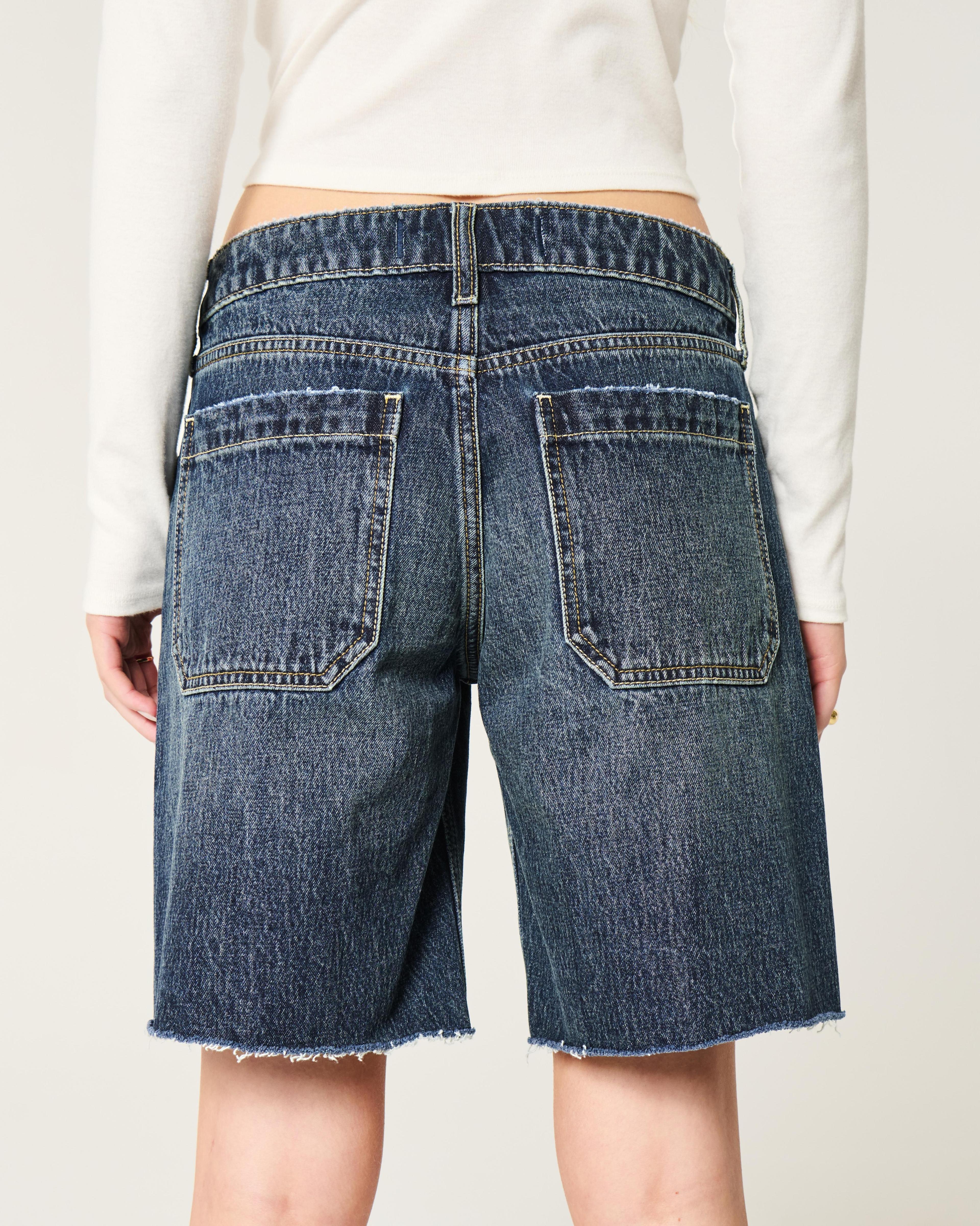 Low-Rise Dark Wash Baggy Jort Product Image