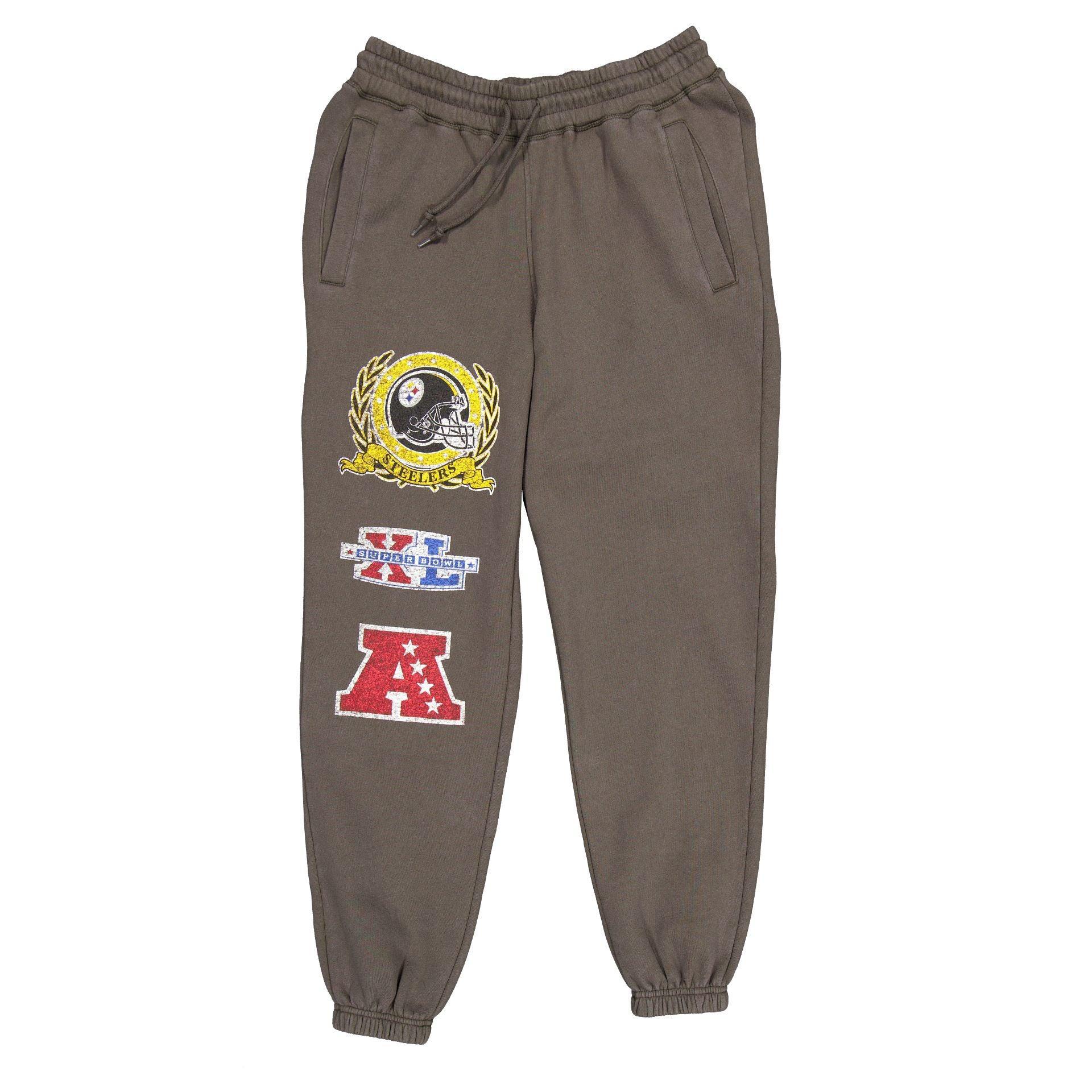 Tampa Bay Buccaneers Oversized Essentials Sweatpants Male Product Image