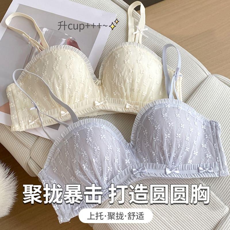 Bow Lace Wireless Bra Product Image