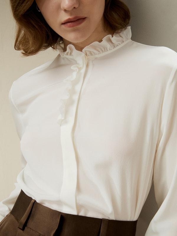 Crêpe de Chine Blouse with Ruffle Edge Product Image