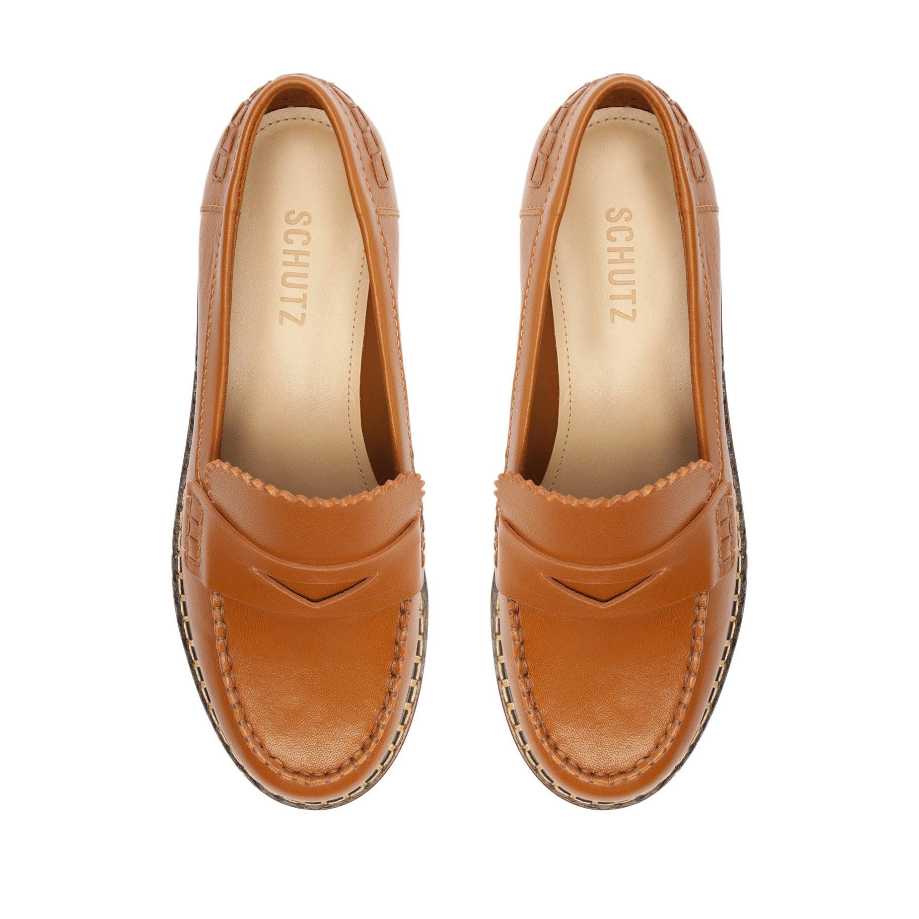 Christie Nappa Leather Flat Female Product Image