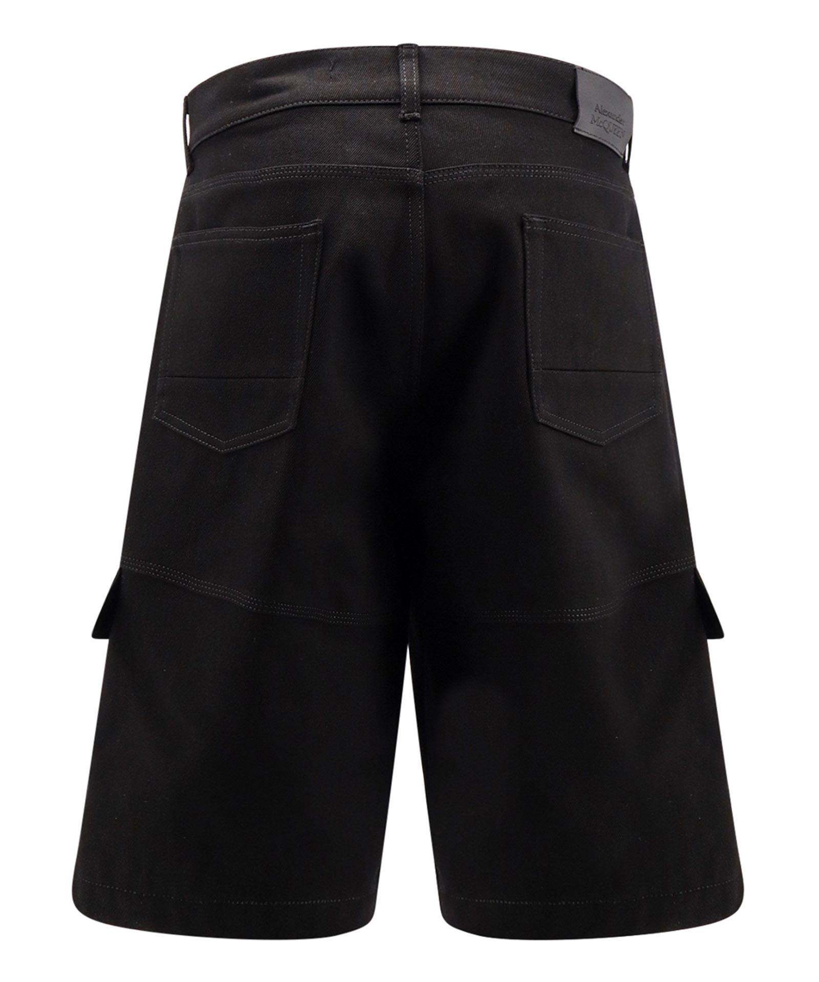 Shorts In Black Product Image