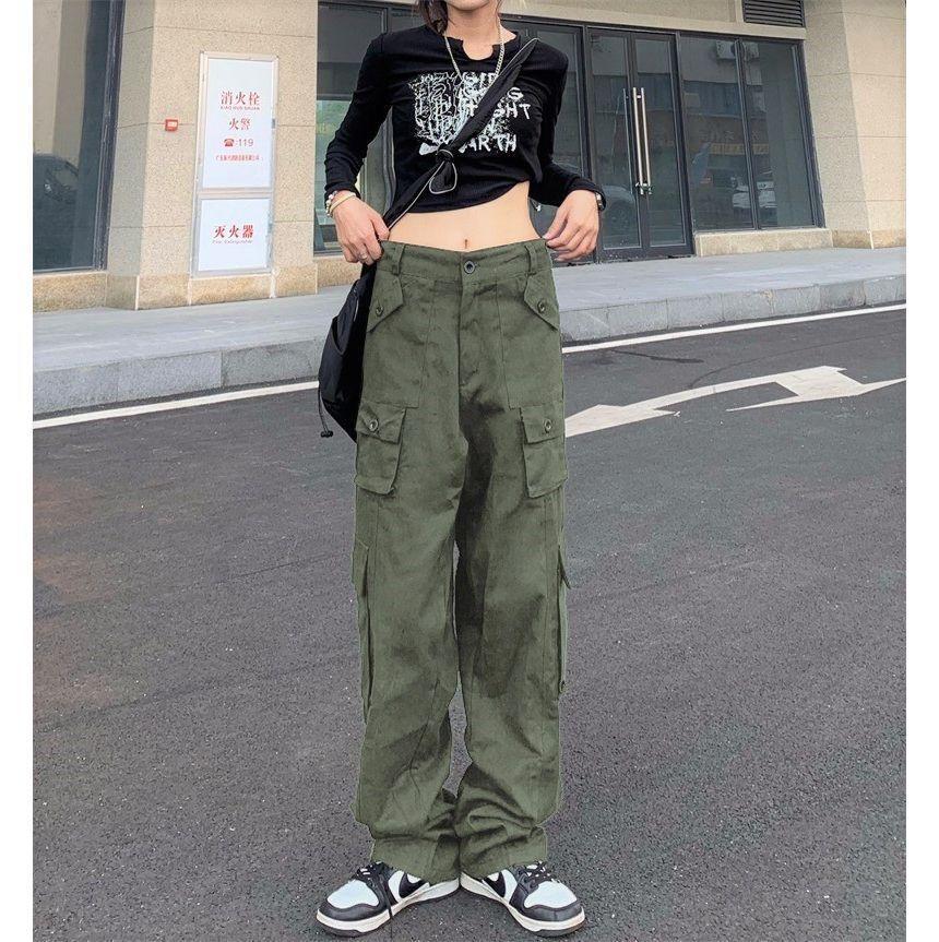 Low Waist Pocket Detail Straight Leg Cargo Pants Product Image