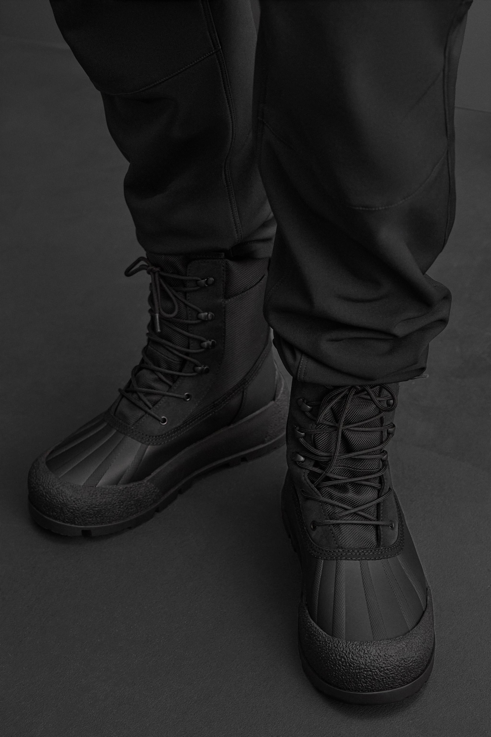 WATERPROOF HIKING BOOT Product Image