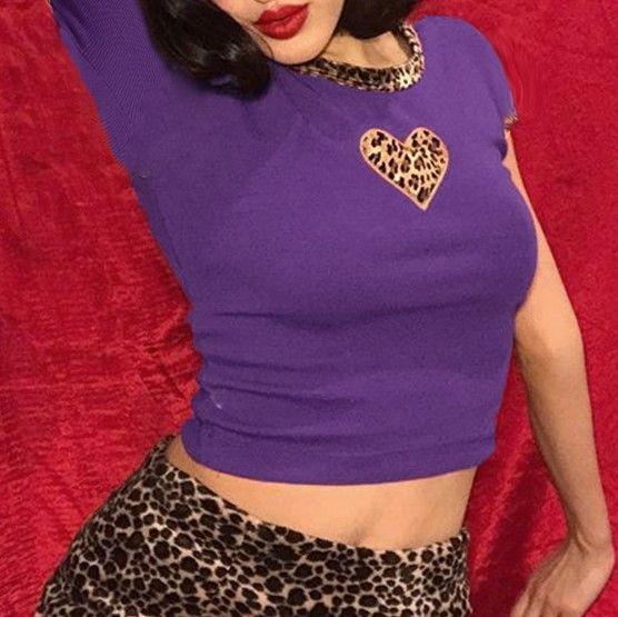 Short-Sleeved Leopard Print Cropped T-Shirt Product Image