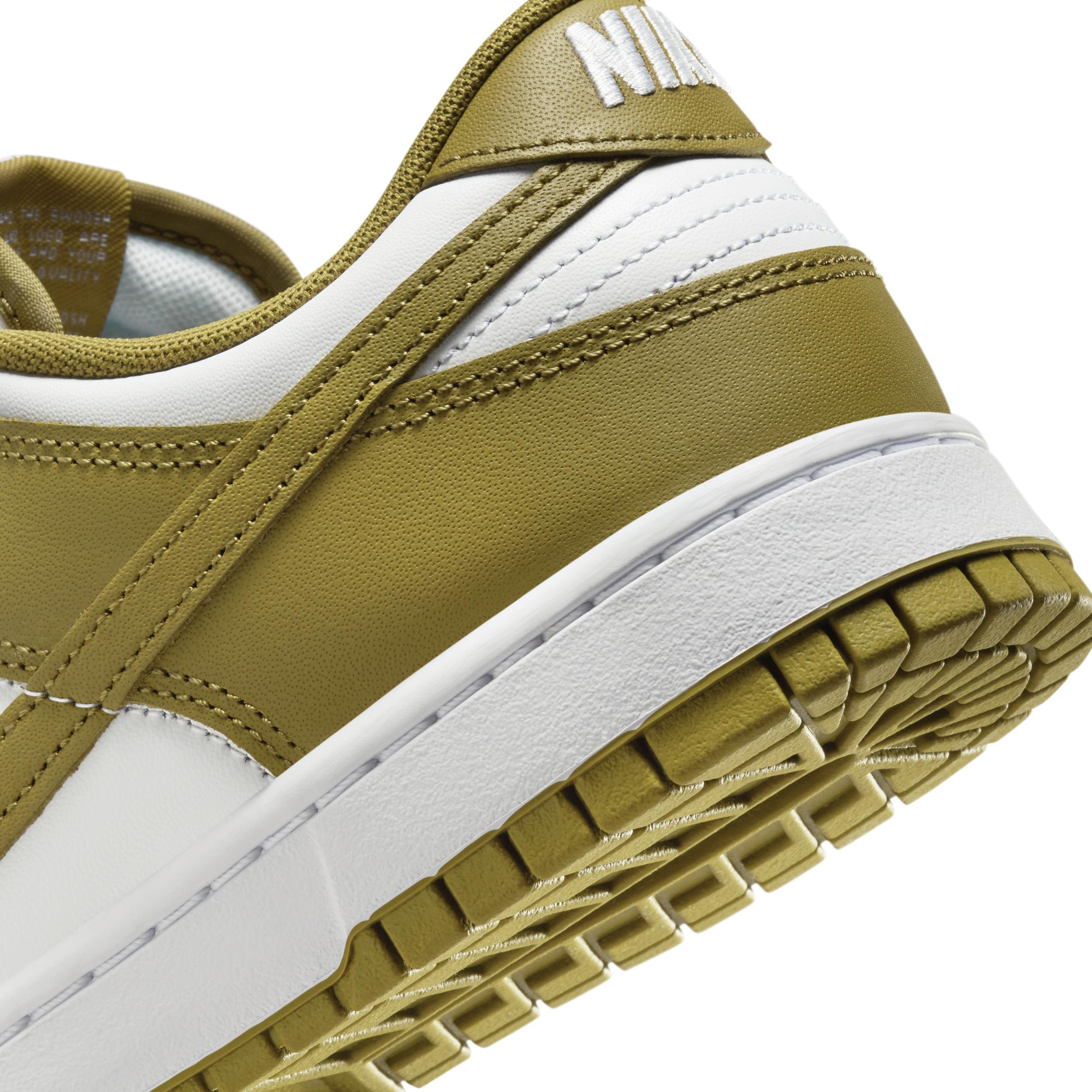 Nike Men's Dunk Low Retro Shoes Product Image