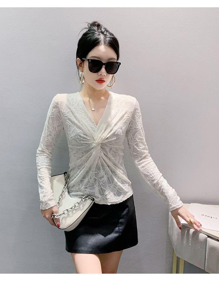 Long-Sleeve V-Neck Knotted Lace Top Product Image