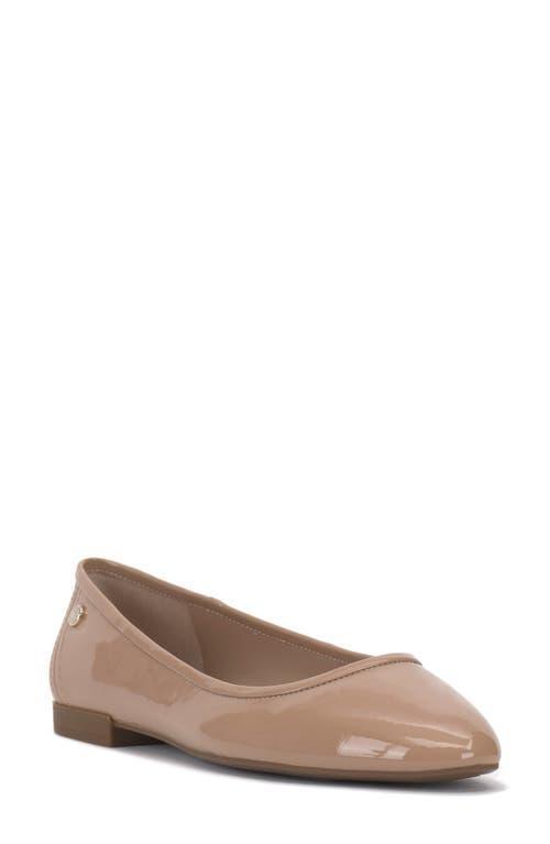 Vince Camuto Minndy Flat Product Image