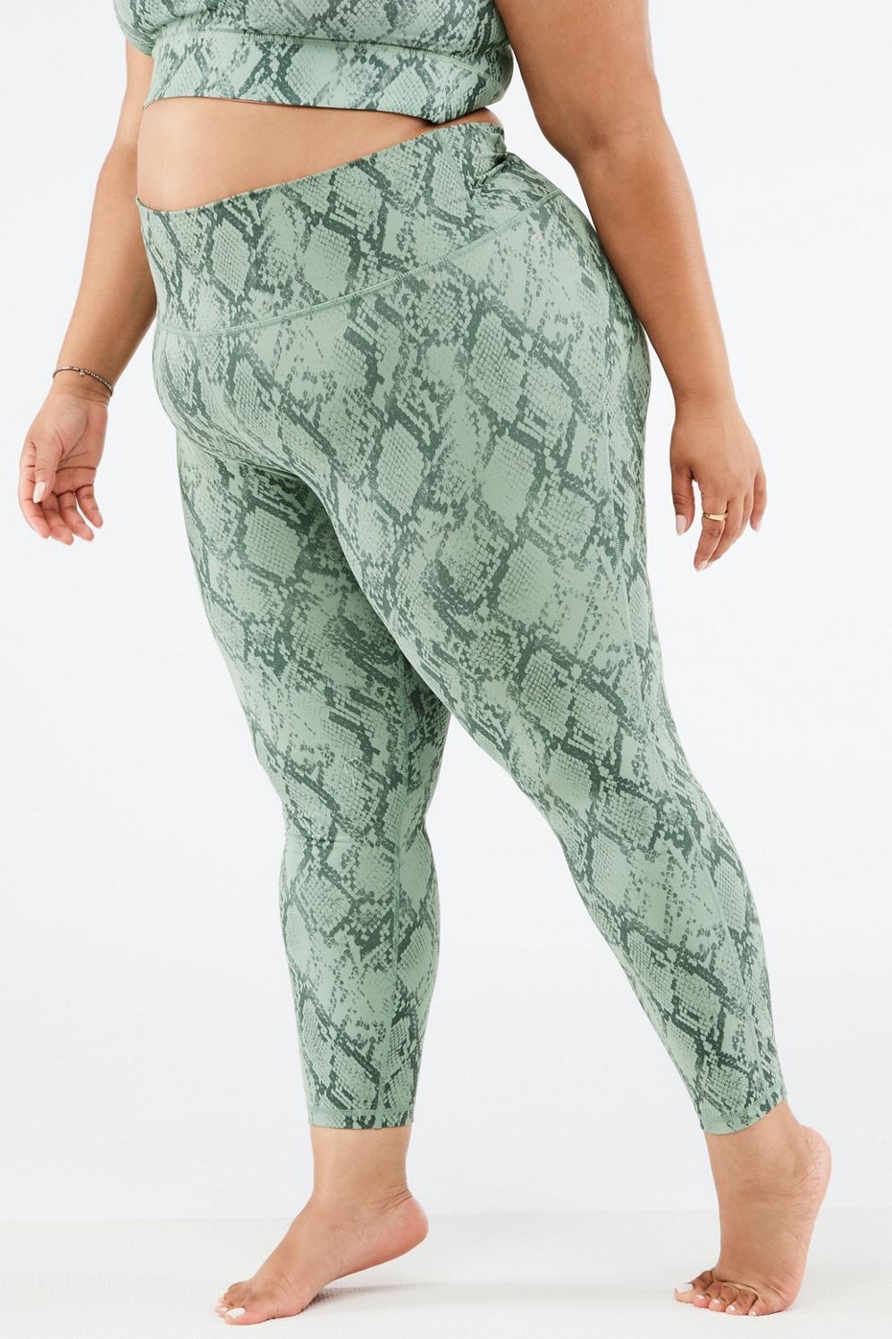 Fabletics Define High-Waisted 7/8 Legging Womens Cactus Snake plus Size 4X product image