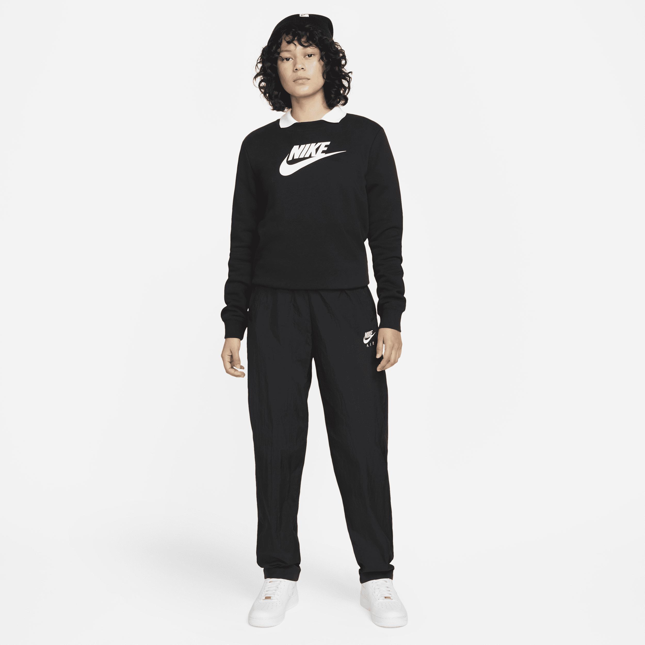 Nike Sportswear Club Fleece Women's Logo Crew-Neck Sweatshirt Product Image