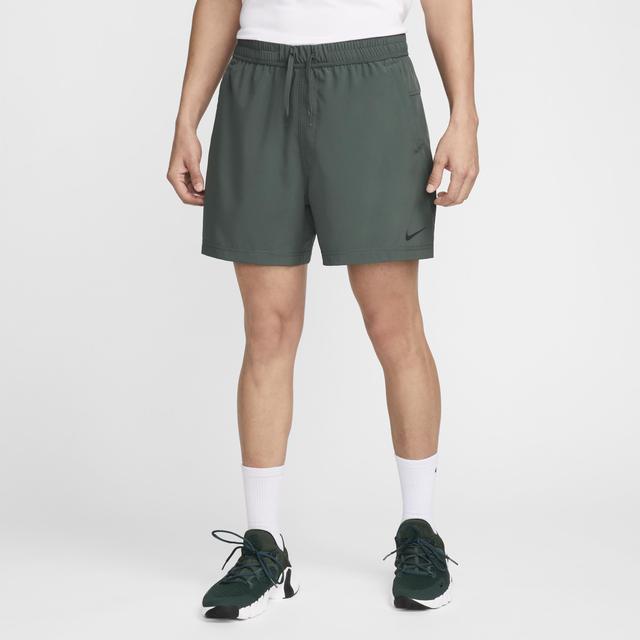 Nike Men's Form Dri-FIT 5" Unlined Versatile Shorts Product Image