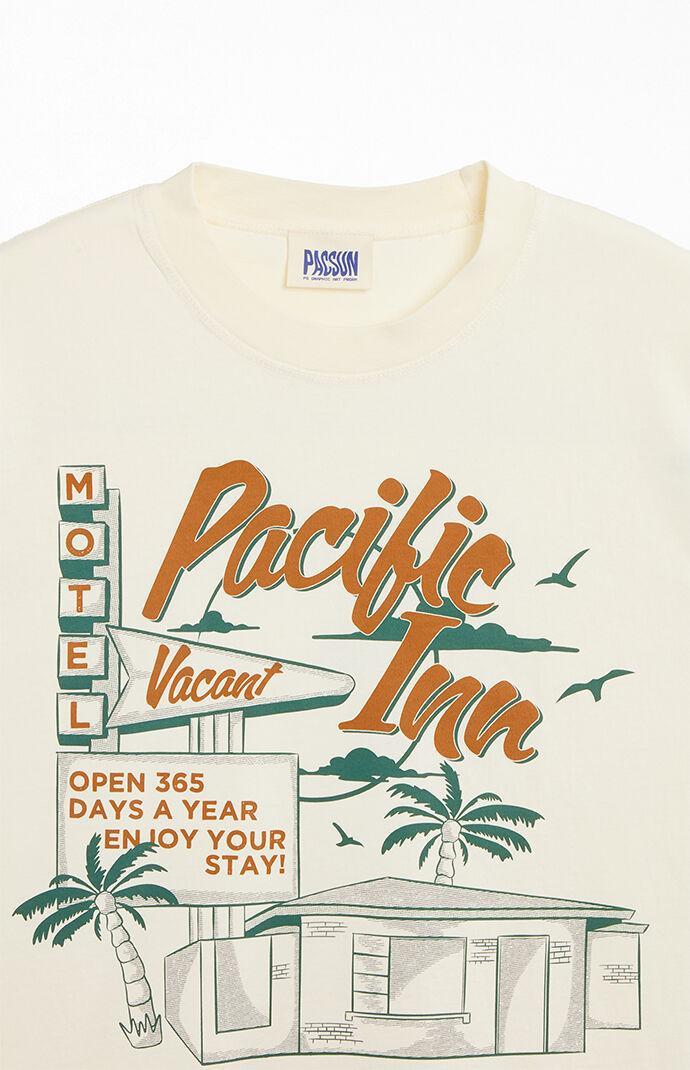 Men's Pacific Inn Oversized T-Shirt Product Image