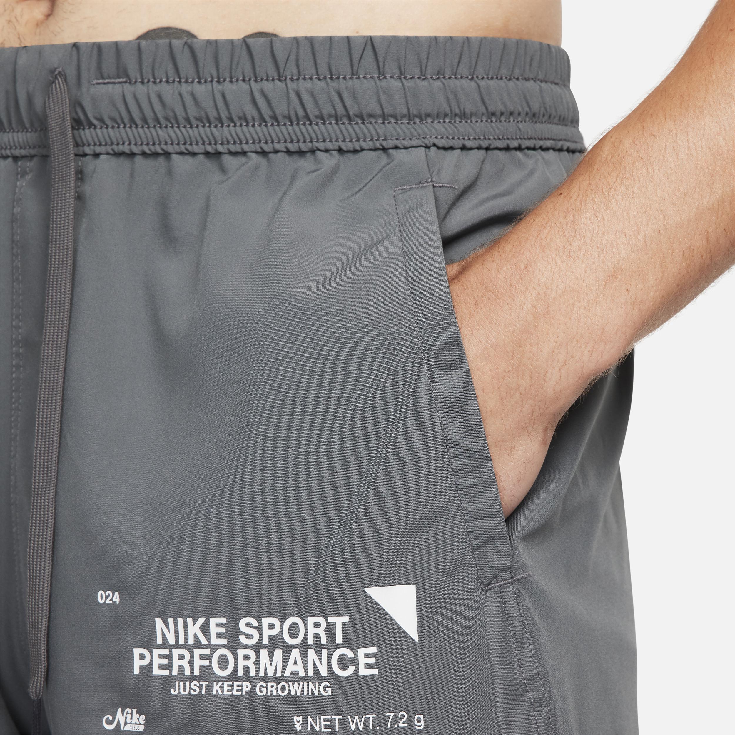 Nike Men's Form Dri-FIT 7" Unlined Versatile Shorts Product Image