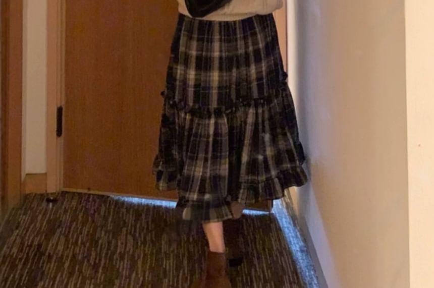 High Waist Plaid Ruffled-Trim Midi A-Line Skirt Product Image