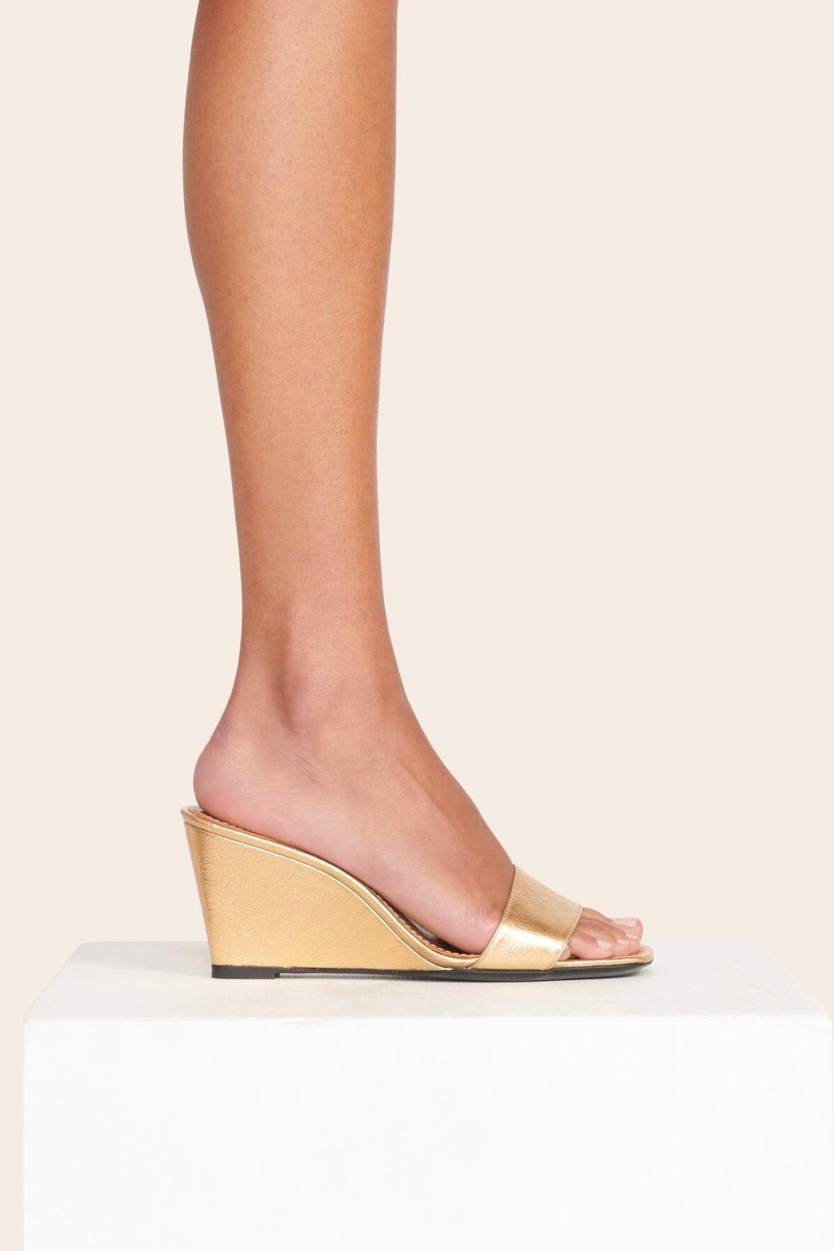 BILLIE WEDGE | GOLD product image