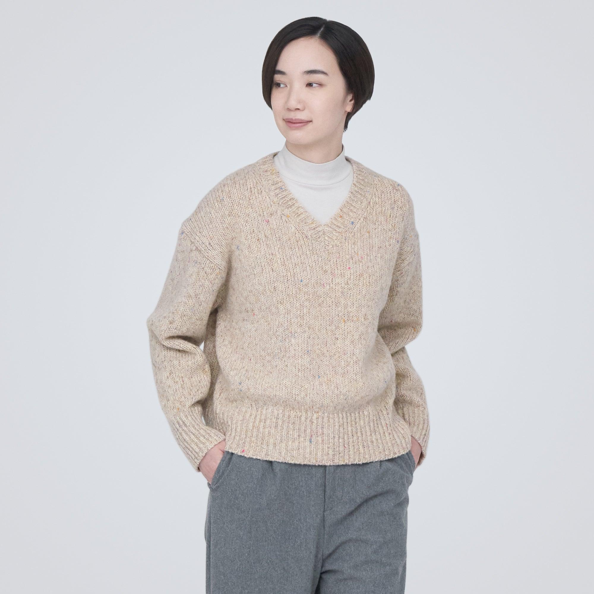 Women's Yak-Wool Mix V Neck Sweater Product Image