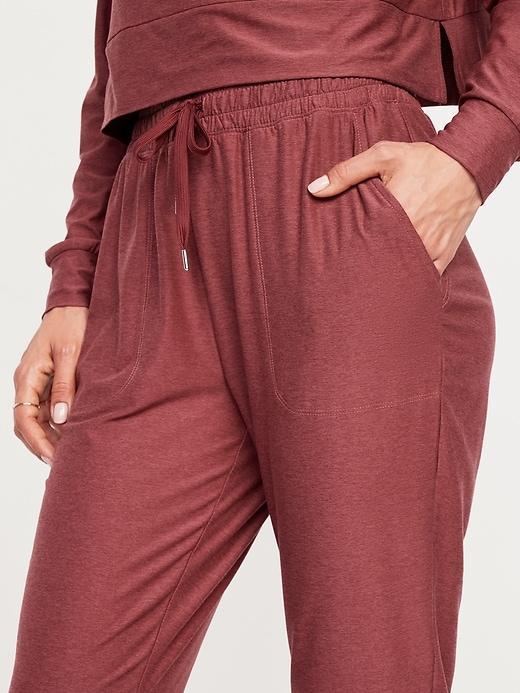 High-Waisted CloudMotion Joggers Product Image