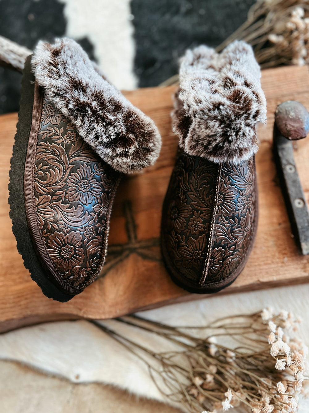 Very G Chocolate Tooled Print Faux Leather Fuzzy Slippers Product Image