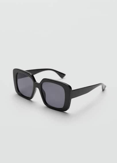 Squared frame sunglasses - Women | MANGO USA Product Image