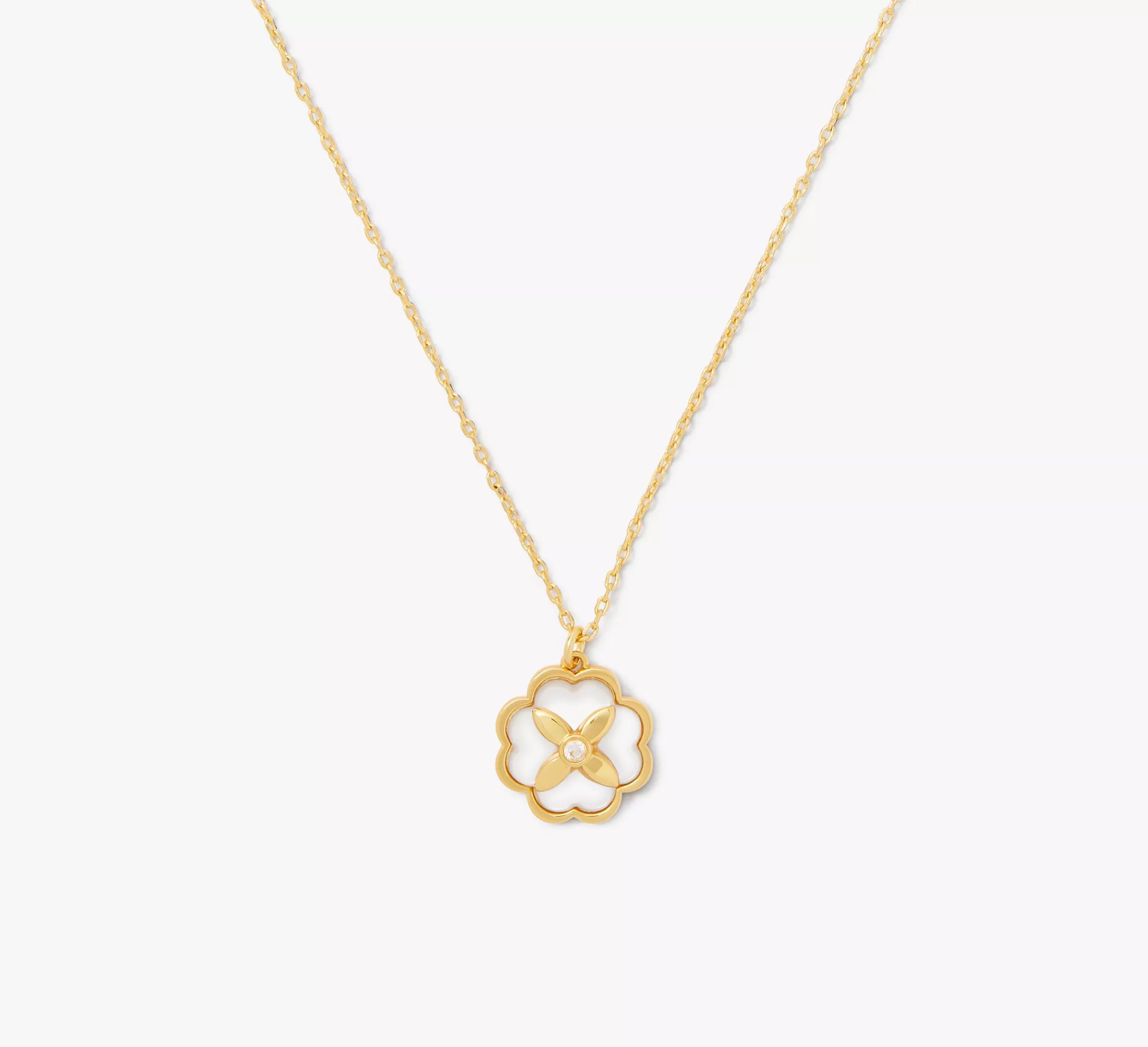 Heritage Bloom Pendant Product Image