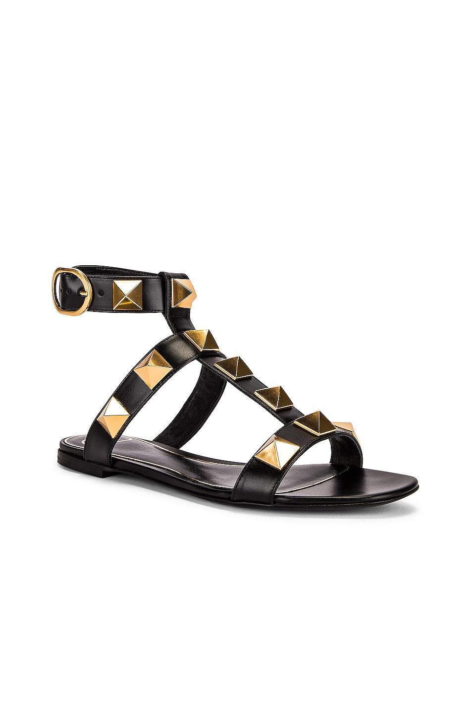 Valentino Garavani Roman Stud Sandals in Nero - Black. Size 41 (also in 36.5, 38, 38.5, 39.5). Product Image