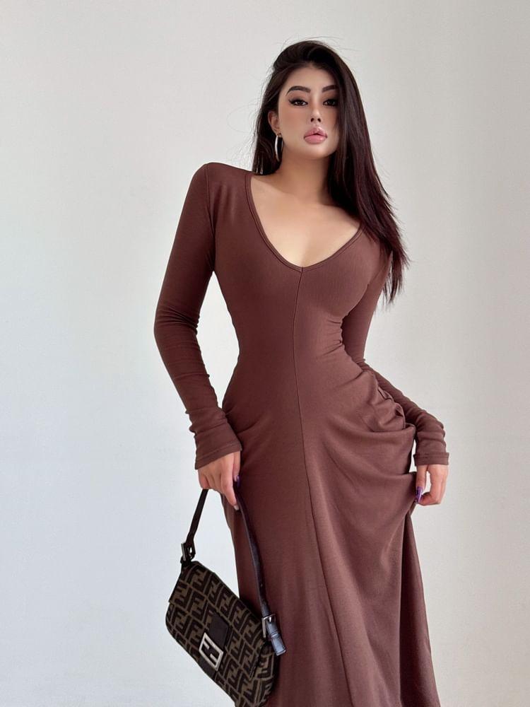 Long-Sleeve V-Neck Plain Shirred Midi Bodycon Dress Product Image