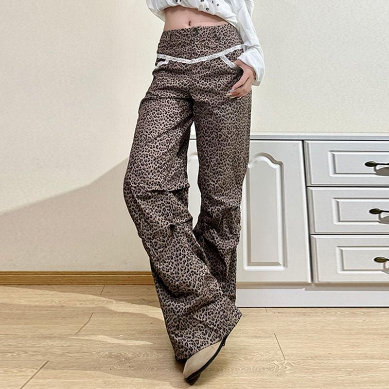 High Rise Leopard Wide Leg Pants Product Image