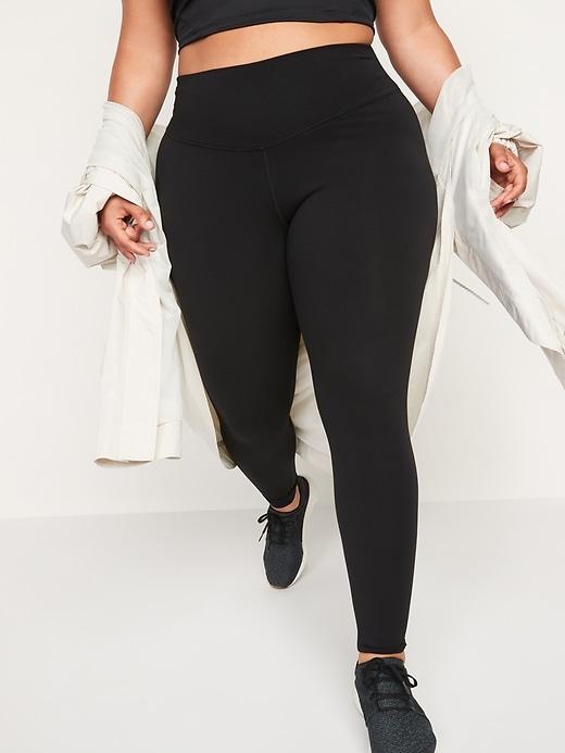 Extra High-Waisted PowerChill Leggings Product Image