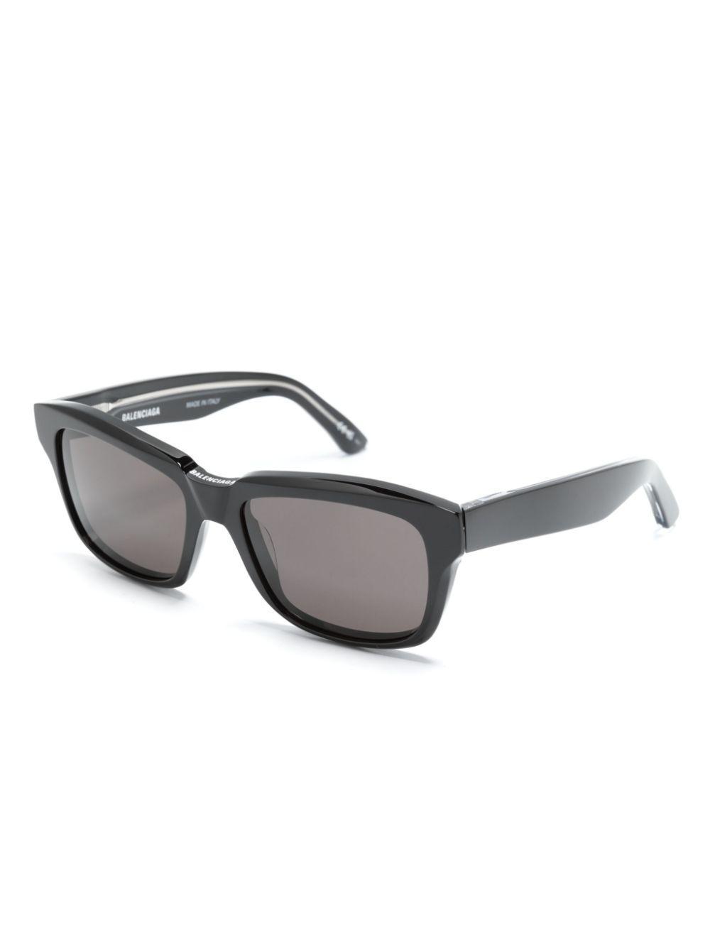 BALENCIAGA Sonnenbrille Mit Eckigem Gestell In Schwarz Product Image