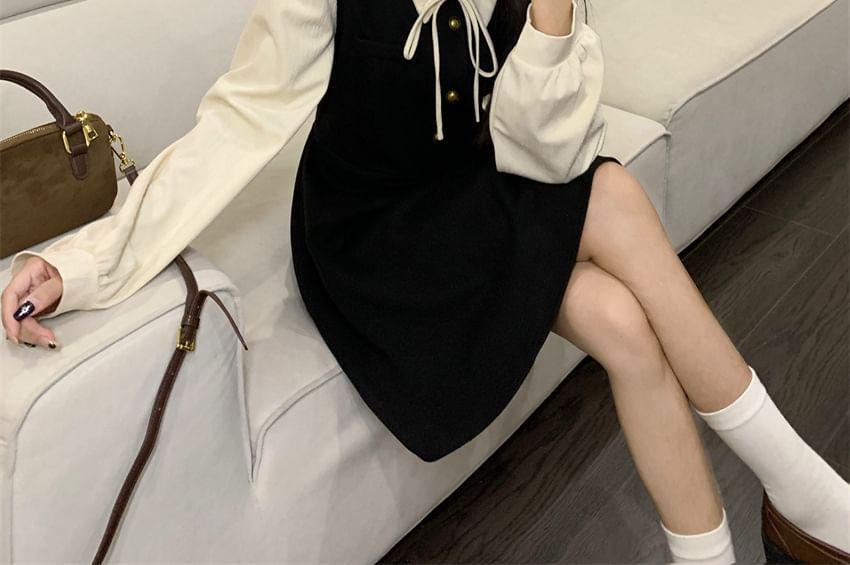 Mock Two-Piece Puff-Sleeve Contrast Collar Bow Mini A-Line Dress Product Image