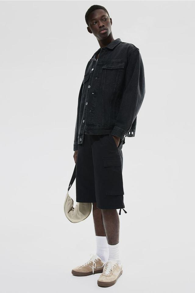 Loose Fit Twill Cargo Shorts Product Image