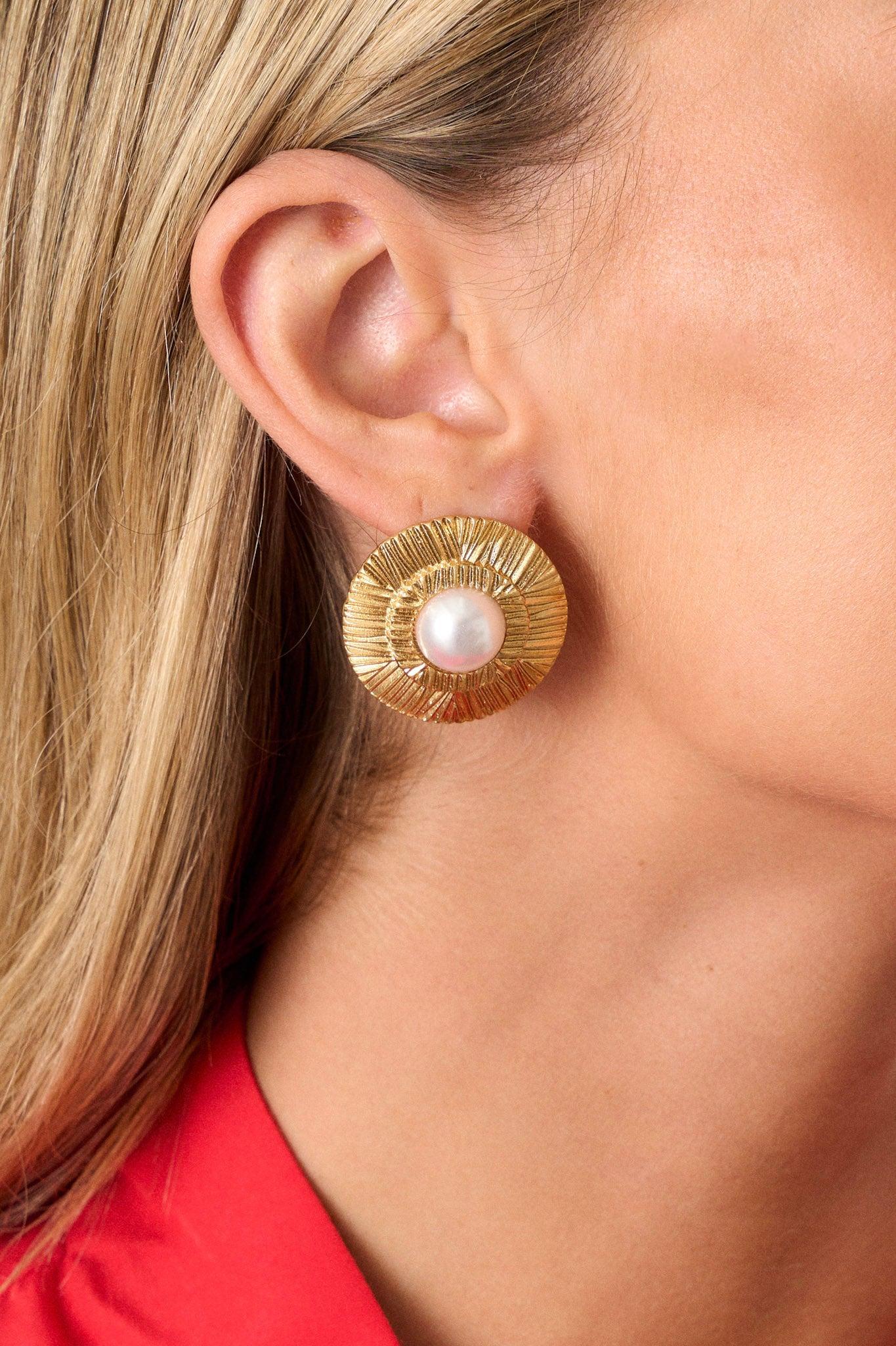 Bright Future Gold & Ivory Pearl Textured Earrings Product Image