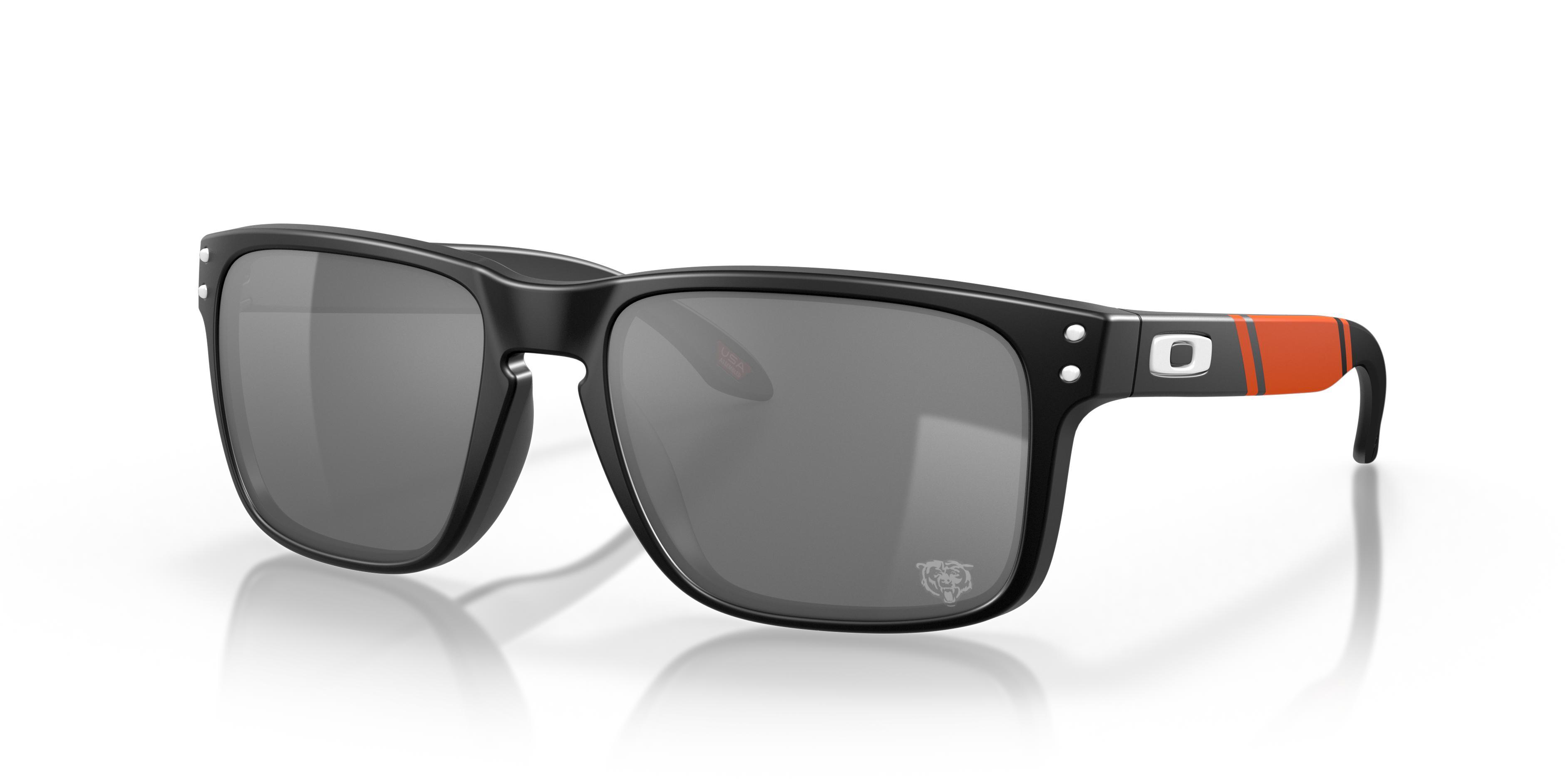 Oakley Men's Chicago Bears Holbrook™ Sunglasses Product Image