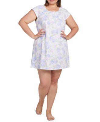 Plus Size Printed Short-Sleeve Nightgown Product Image