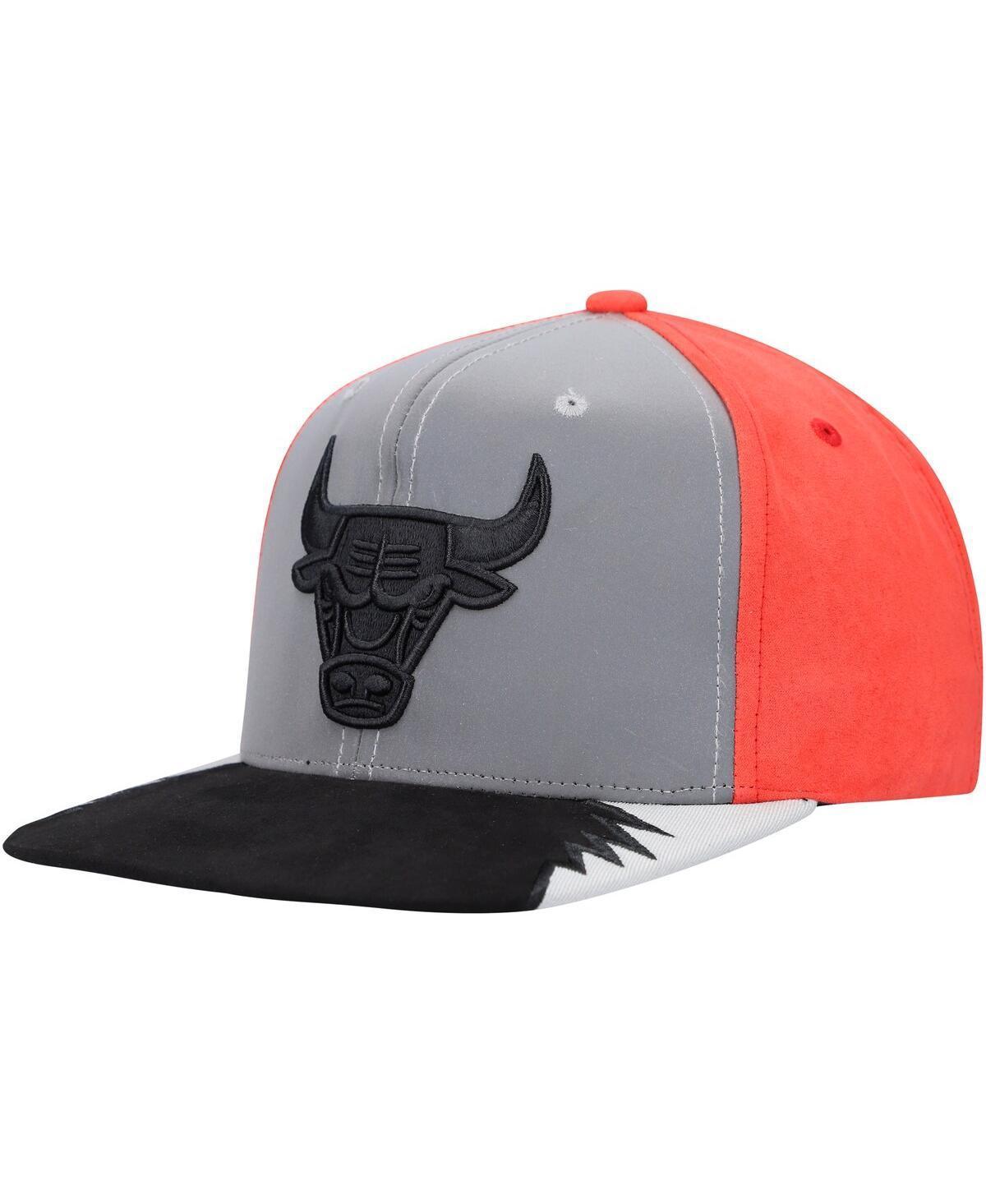 Mens Mitchell & Ness Gray/Red Chicago Bulls Day 5 Snapback Hat Product Image